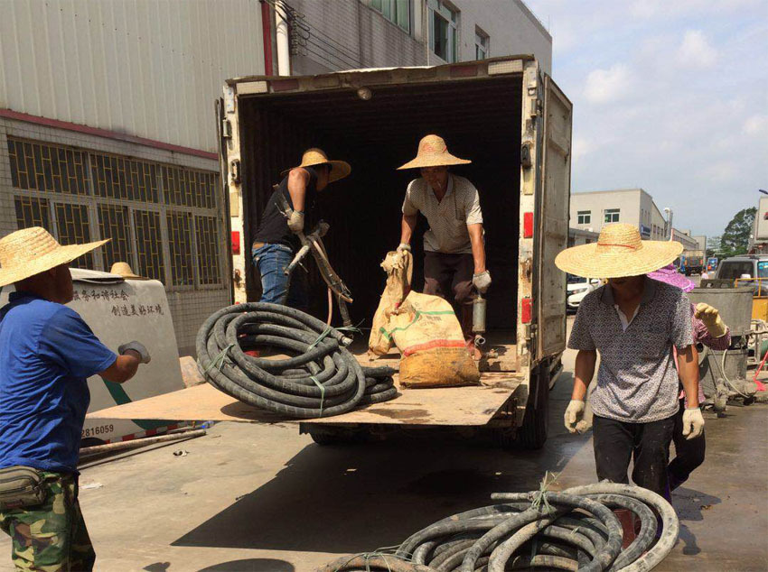 龙马潭一部件厂房地基出现下沉注浆加固